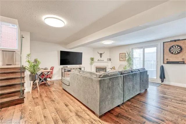 Additional image 28 of 31 Bolzano Crt