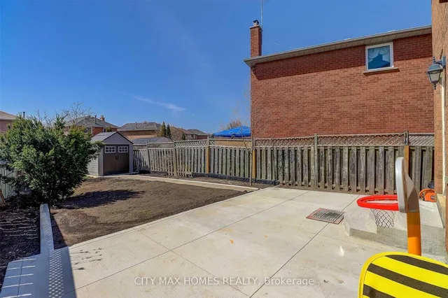 Additional image 26 of 4 Cranberry Cres