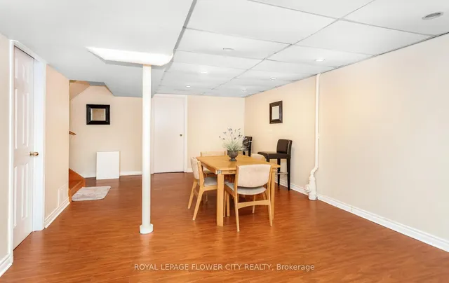 Additional image 38 of 41 Chipstead Ave