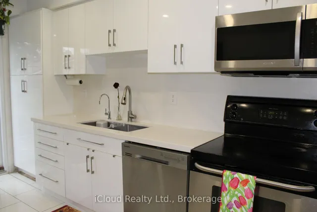 Additional image 7 of 3 Hartnell Sq Unit 2