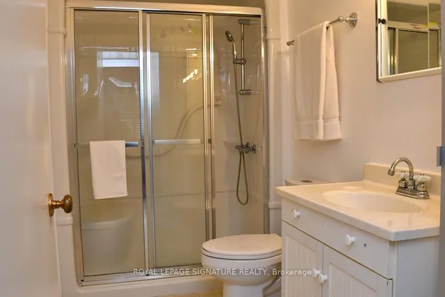 Additional image 28 of 7556 Sixth Line