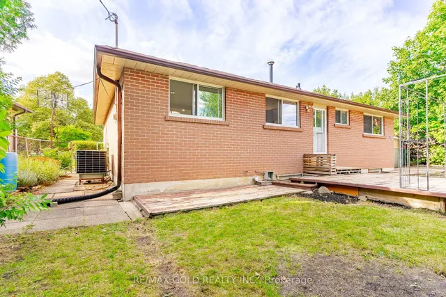 Additional image 42 of 18 Dunbarton Cres