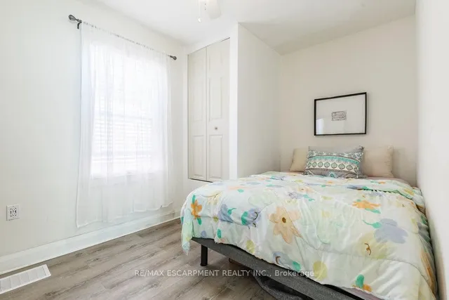 Additional image 21 of 132 London St