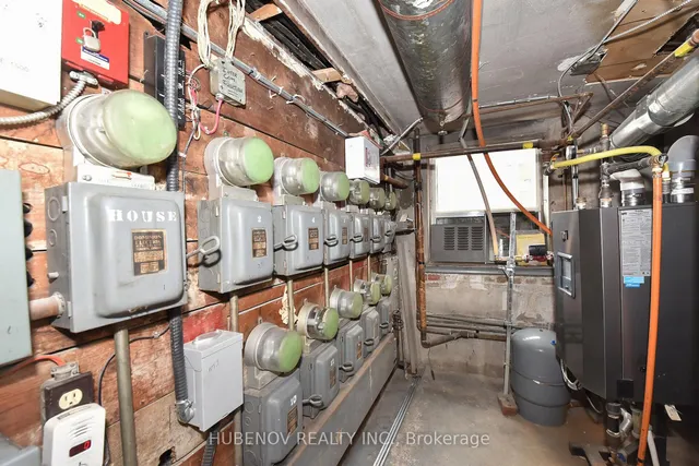 Additional image 33 of 1051 Victoria Pk Ave