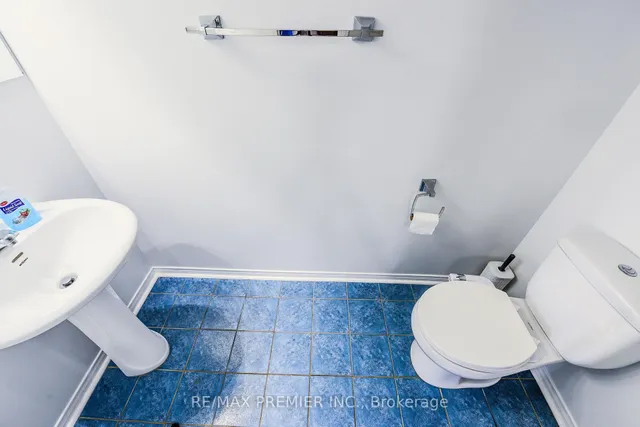 Additional image 18 of 77 Wilmont Crt