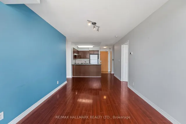 Additional image 12 of 68 Grangeway Ave Unit 909