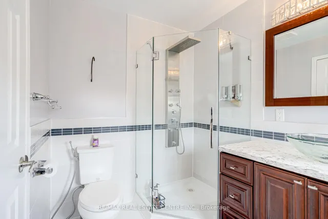 Additional image 26 of 18 Richwood Cres