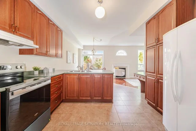 Additional image 21 of 16 Aria Lane