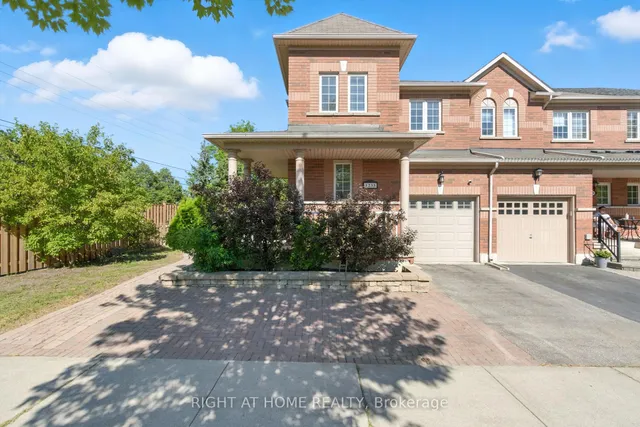 Additional image 25 of 1233 Lamont Cres