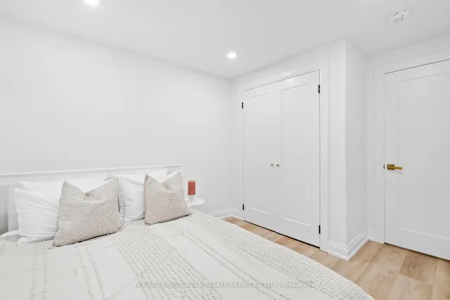 Additional image 41 of 1504 Kenilworth Cres