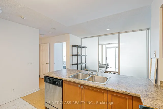 Additional image 13 of 51 Lower Simcoe St Unit 1202
