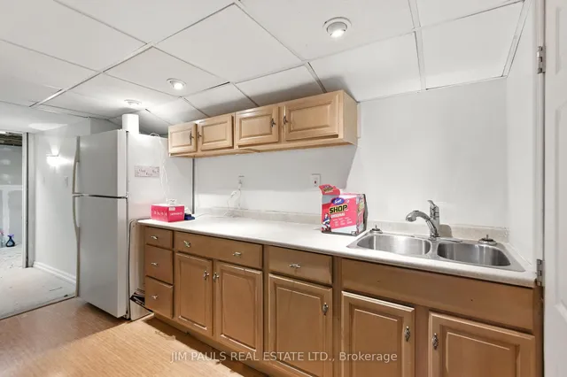 Additional image 21 of 67 Deschene Ave