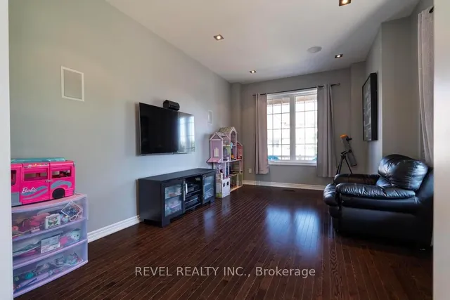 Additional image 4 of 1 Coastline Dr