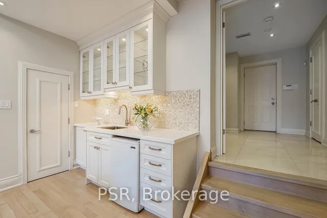 Additional image 35 of 149 Dunvegan Rd