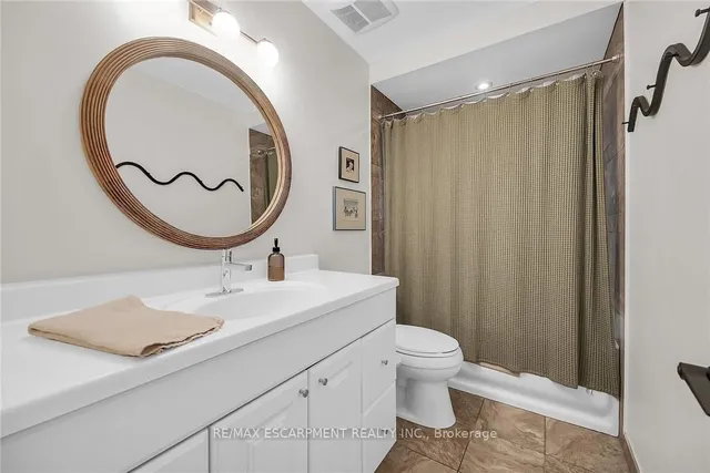 Additional image 18 of 158 Wendover Dr