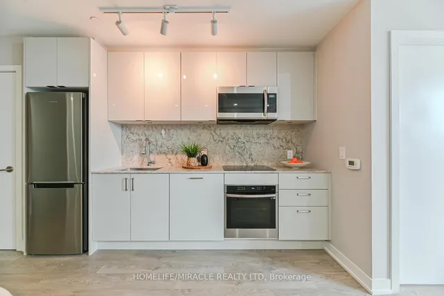 Additional image 11 of 1926 Lakeshore Blvd Unit 3811