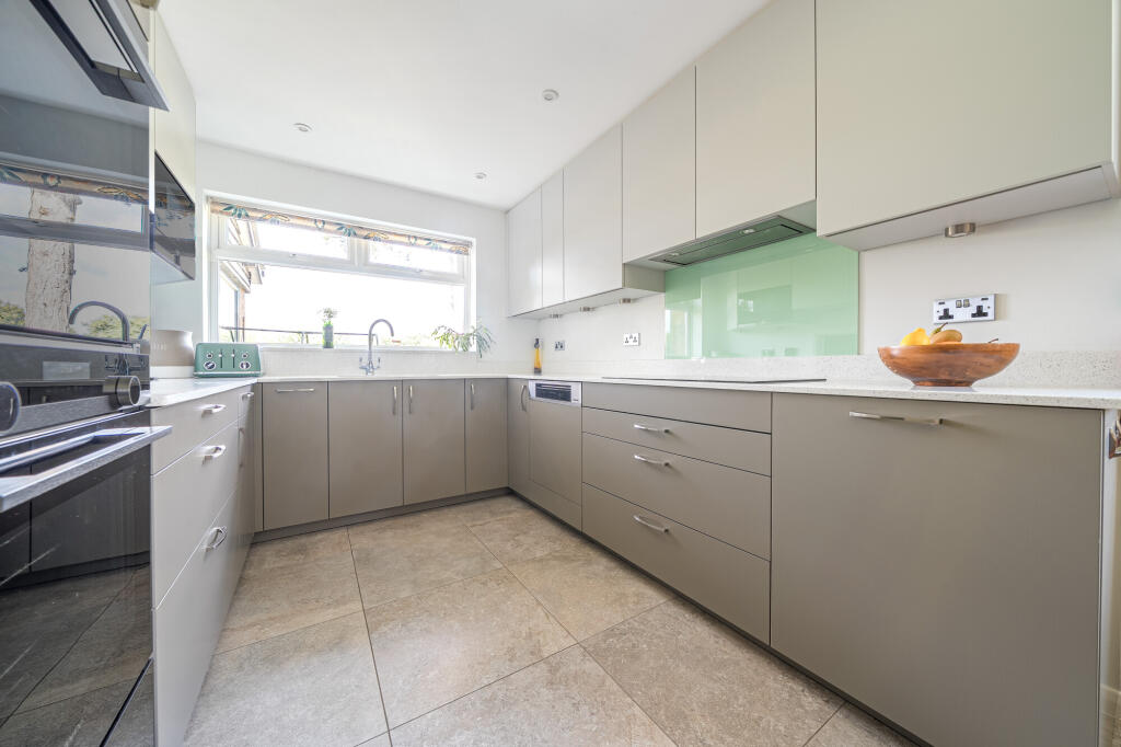 Additional image 16 of Hartwell Gardens, HARPENDEN, AL5