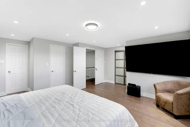 Additional image 18 of 26 Songsparrow Dr