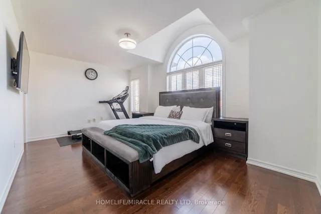 Additional image 26 of 86 JUNETOWN Circ