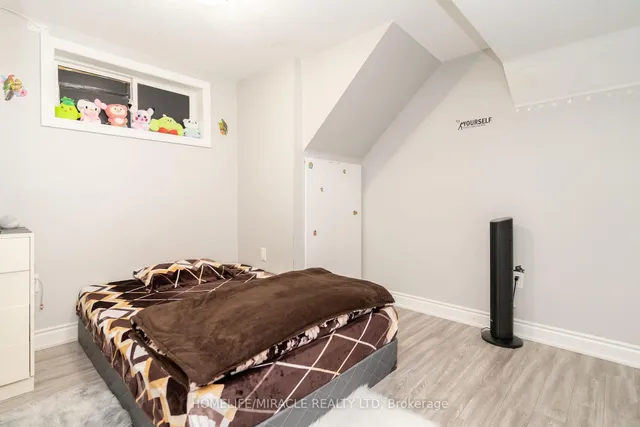 Additional image 36 of 5 Finsbury Dr