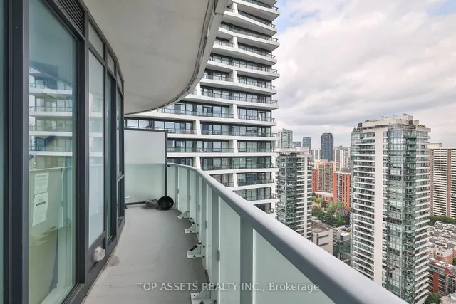 Additional image 22 of 403 Church St Unit 2709