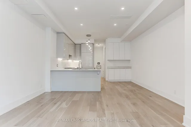 Additional image 4 of 270 Davenport Rd Unit TH3