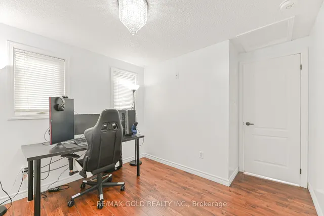 Additional image 36 of 31 Cassander Cres