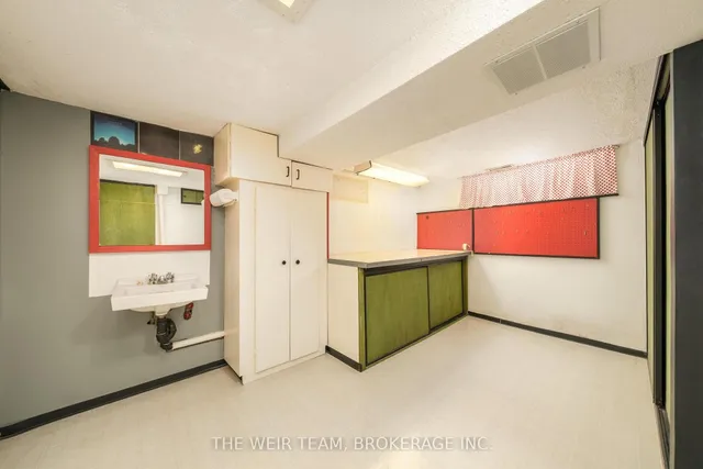 Additional image 21 of 37 Coleridge Ave