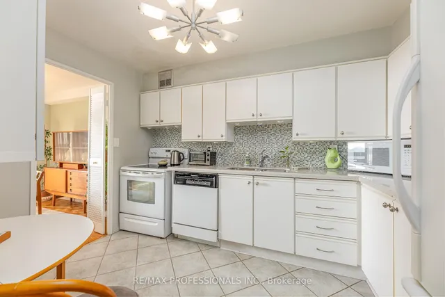 Additional image 11 of 11 Wincott Dr Unit 907