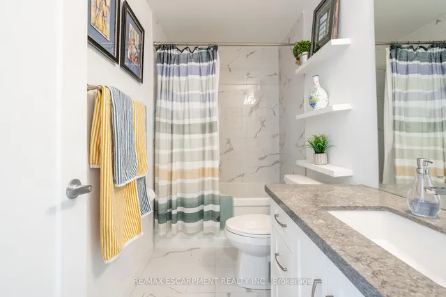 Additional image 29 of 30 Hamilton St Unit 213