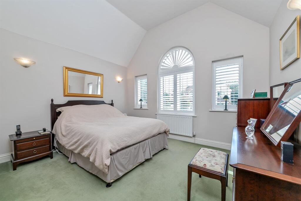 Additional image 16 of Damson Way, St Albans