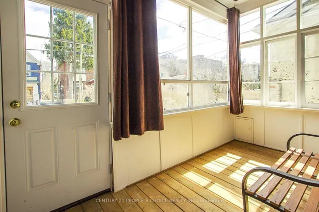 Additional image 11 of 552 Main St