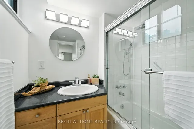 Additional image 19 of 200 Robert Speck Pkwy Unit 201