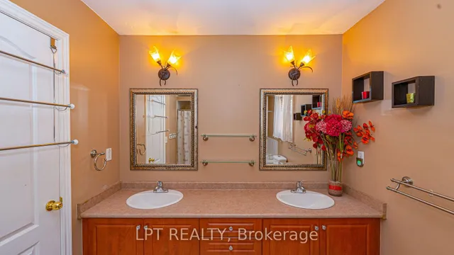 Additional image 30 of 78 Dewridge Crt