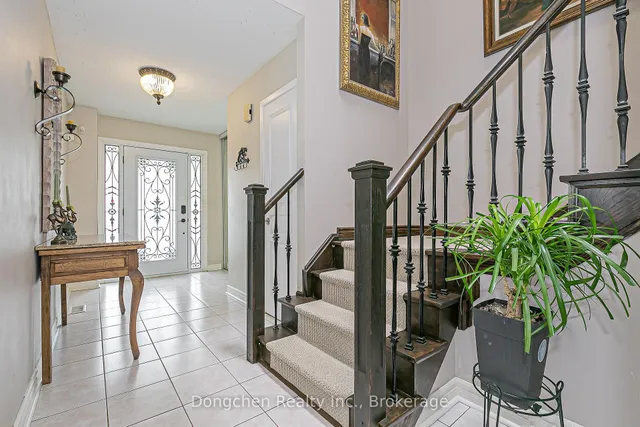 Additional image 8 of 14 Carl Cres
