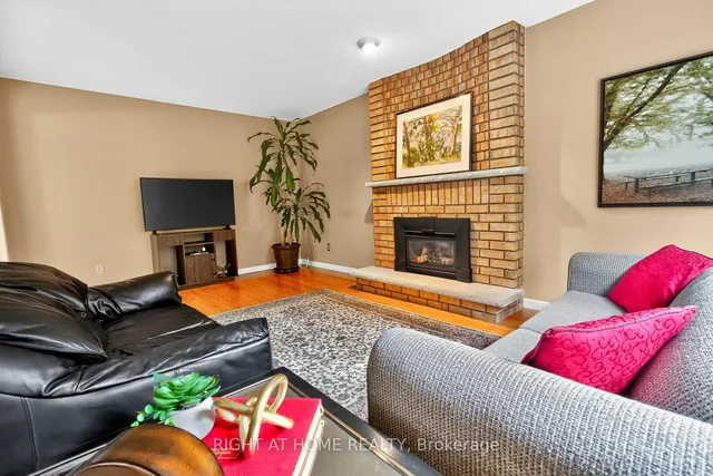 Additional image 11 of 1084 Grandeur Cres