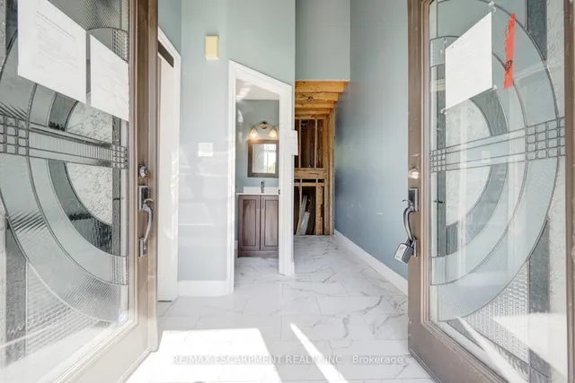 Additional image 2 of 6544 Opera Glass Cres