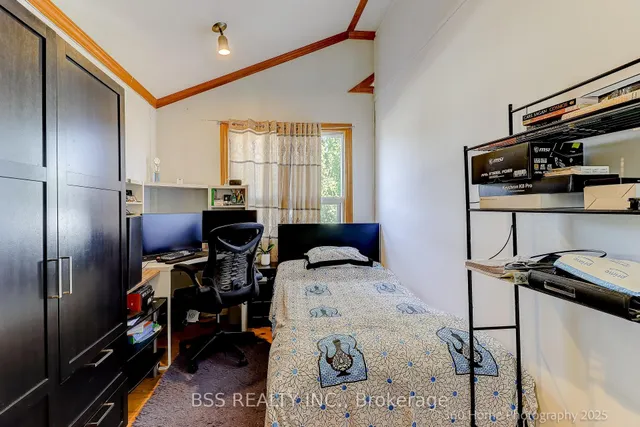 Additional image 5 of 96 Laurel Ave