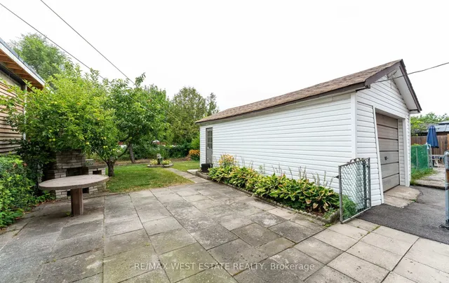 Additional image 38 of 1468 Wilson Ave