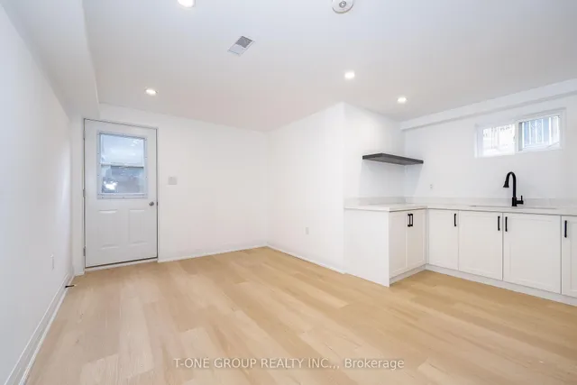 Additional image 27 of 68 Harris Ave