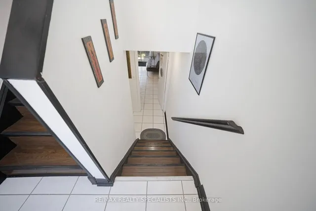 Additional image 37 of 28 Lincoln Crt
