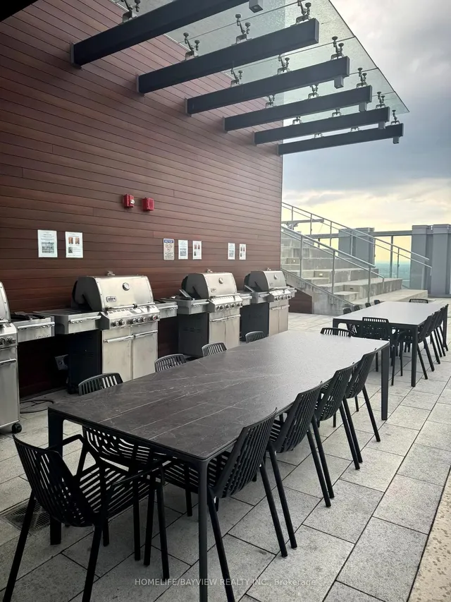 Additional image 10 of 1 Yorkville Ave Unit 3304