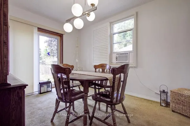 Additional image 11 of 402 Crockett St