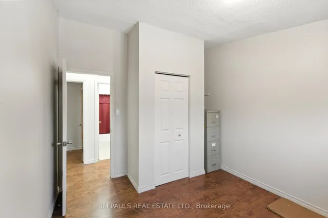 Additional image 16 of 67 Deschene Ave