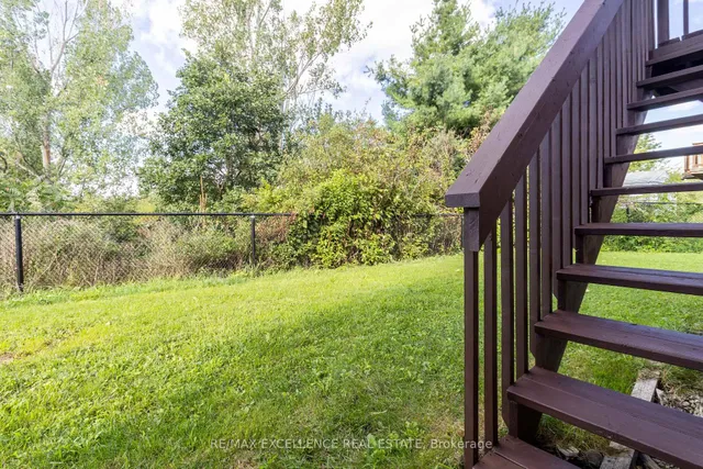 Additional image 39 of 40 Monaco Crt