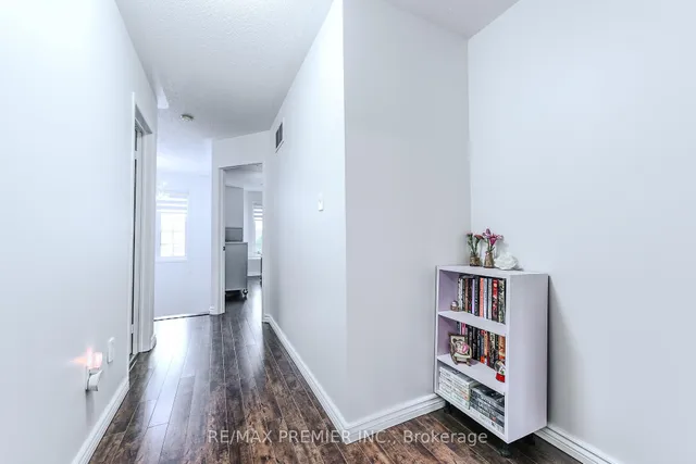 Additional image 29 of 77 Wilmont Crt