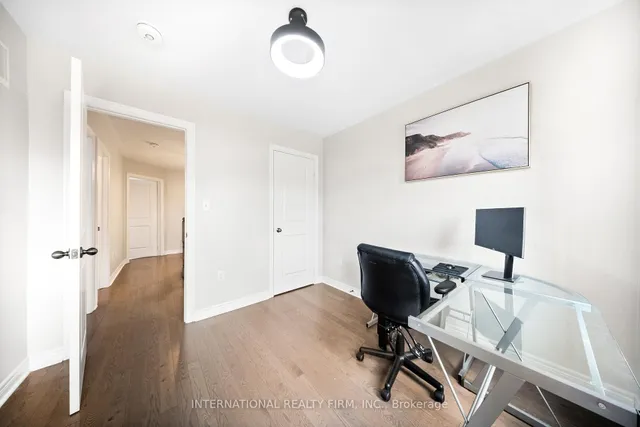 Additional image 22 of 8 Hogan Manor Dr