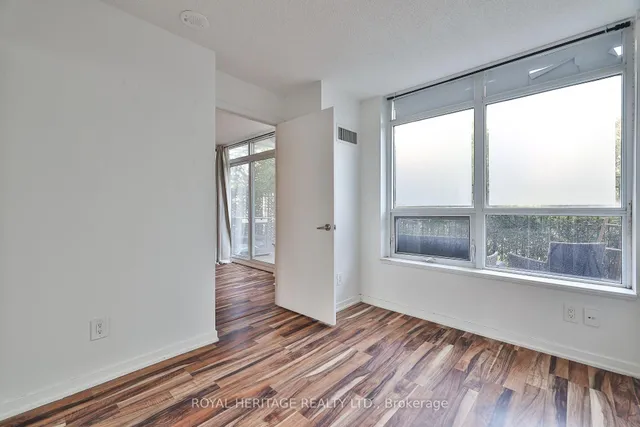 Additional image 20 of 38 Joe Shuster Way Unit 104