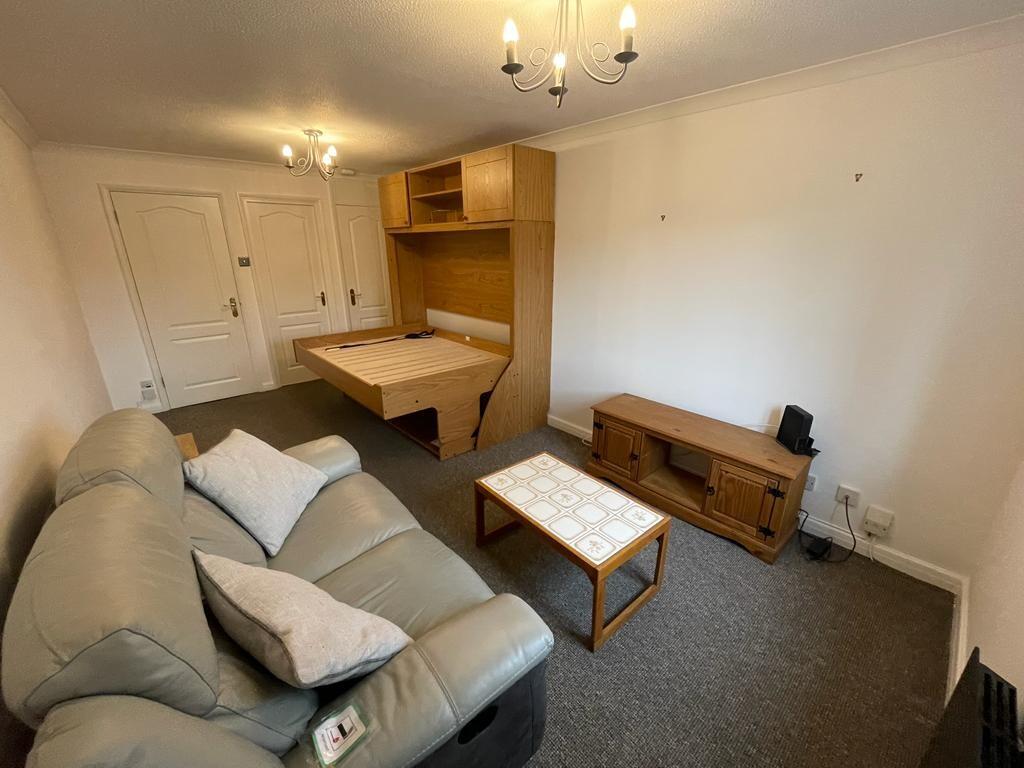 Additional image 3 of Walsingham Close, Hatfield