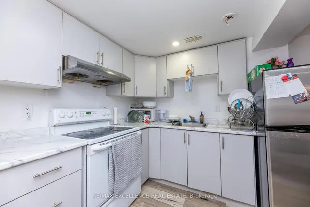 Additional image 29 of 20 Hedgeson Crt